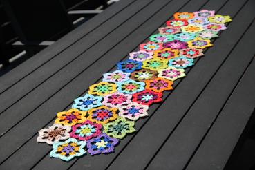 Häkelanleitung Tischläufer Mandala