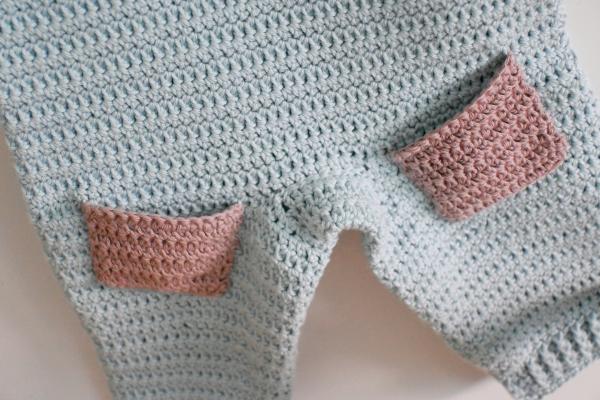 Häkelanleitung Baby Latzhose, Gr. 50-80