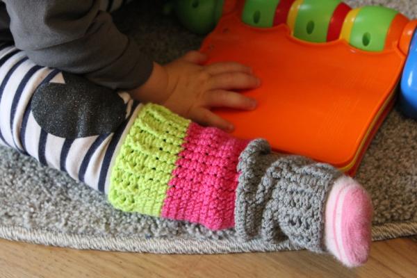 Häkelanleitung für Kinderstulpen in verschiedenen Größen